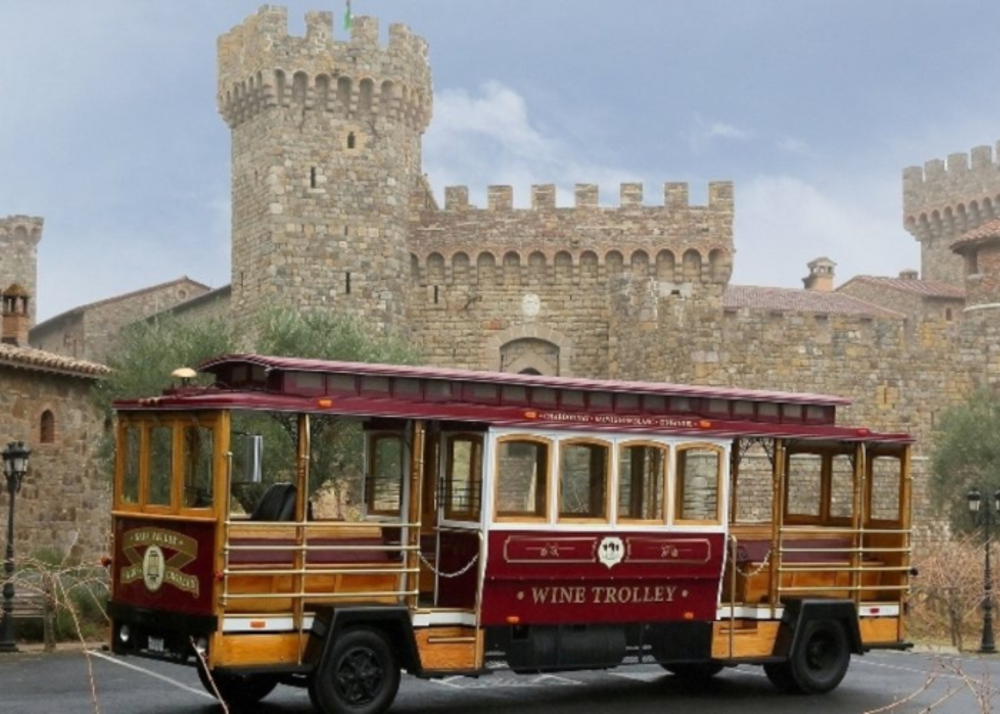 Napa Valley wine trolley & castle tour