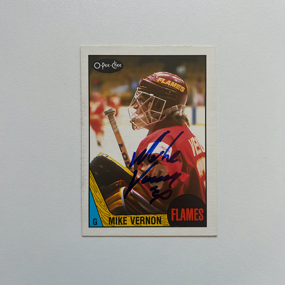 1987-88 OPC #215 MIKE VERNON Autographed Rookie Card - Calgary Flames