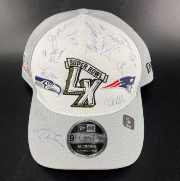 NFL - Multi-Sign Commemorative Super Bowl LX Hat Signed By 12 Players Fr...