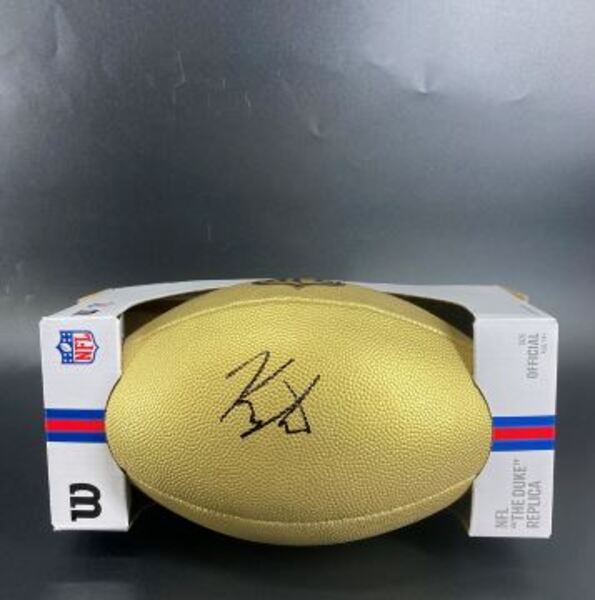 NFL - Patriots Kyle Williams Signed Gold Composite Football