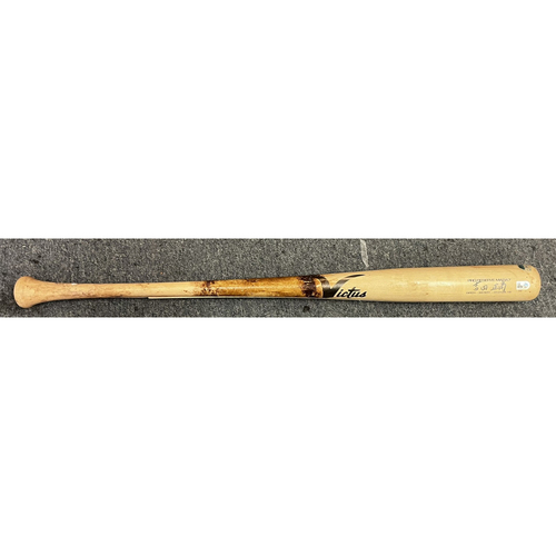 バット Masa Masataka Yoshida August 29, 2025 Game-Used Broken Bat Bottom