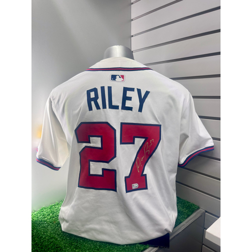 Game-Used or Autographed 2025 | MLB Auctions