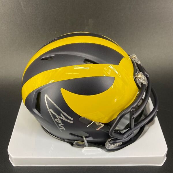 NFL - Michigan Colston Loveland Signed Mini Helmet