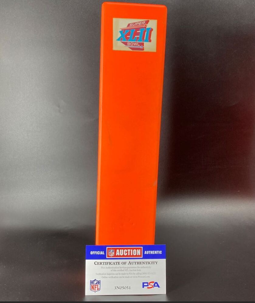 Sneaker – quarter viewrow pages_container mx-auto