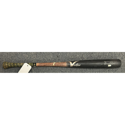 Game-Used or Autographed Bats | MLB Auctions