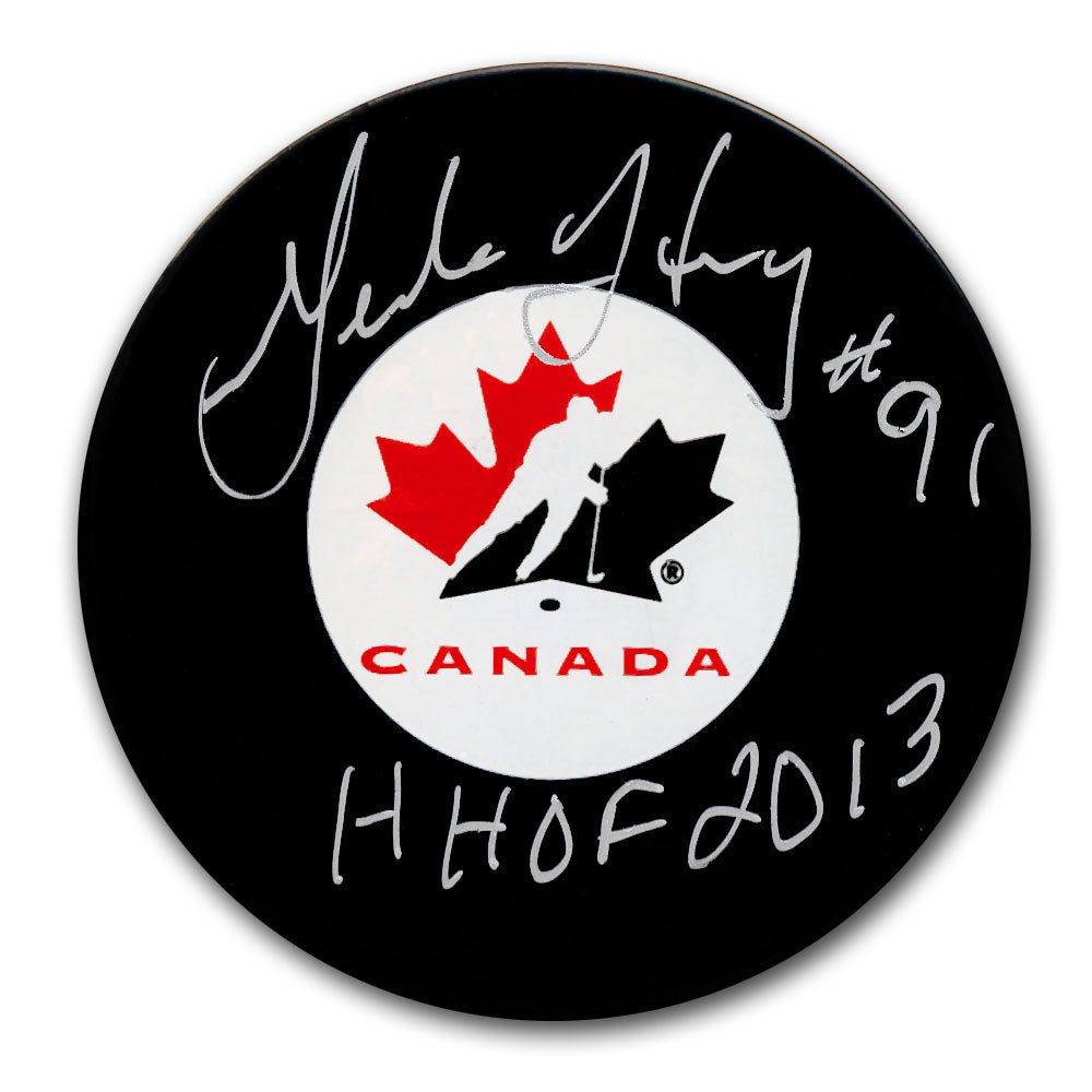 Geraldine Heaney Team Canada HOF Autographed Puck
