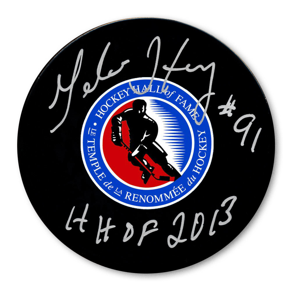 Geraldine Heaney Hockey Hall of Fame HOF Autographed Puck