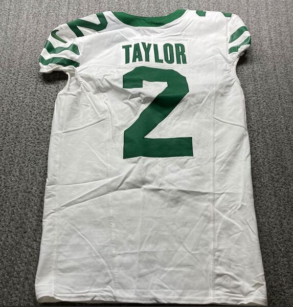 London Games - Jets Tyrod Taylor Game Used Jersey (10/06/24) Size 42 wit...