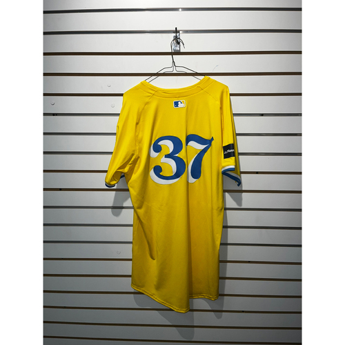 Game-Used or Autographed All auctions | MLB Auctions