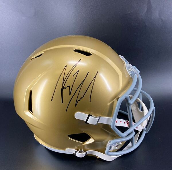 NFL - Notre Dame Riley Leonard Signed Replica Speed Helmet