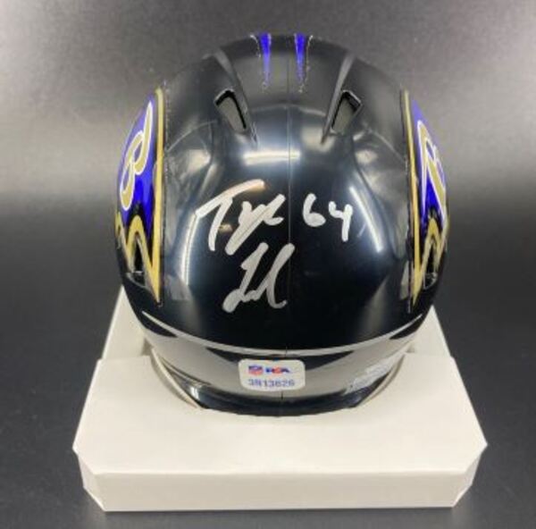 NFL - Ravens Tyler Linderbaum Signed Mini Helmet