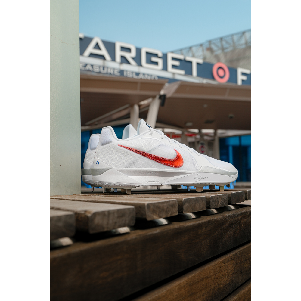 Nike Sabrina 2 