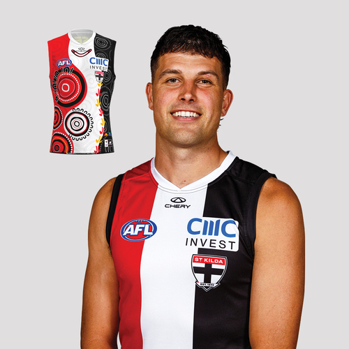 Photo of Rowan Marshall #19 - 2026 Home Player First Nations Guernsey * Signed