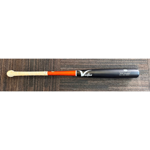 Game-Used or Autographed All auctions | Baltimore Orioles Auctions