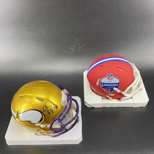 London Games  - Vikings Justin Jefferson Signed Flash Mini Helmet + Lond...