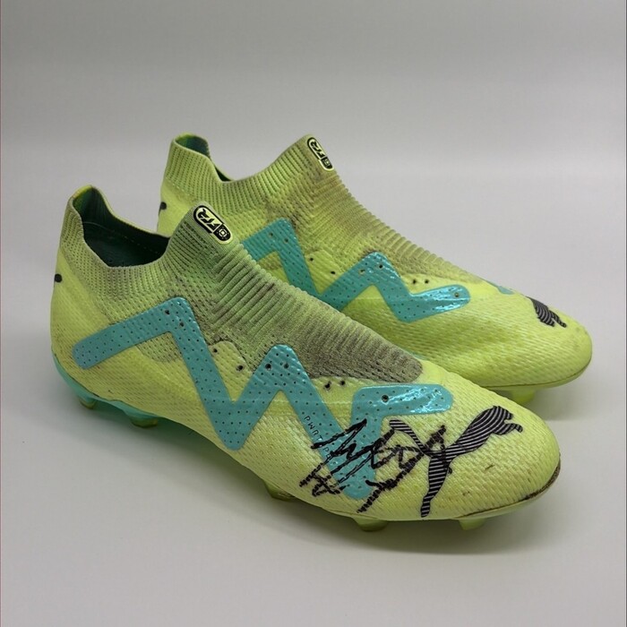 Photo of Zach Merrett #7 Essendon 2023 Match-Worn Boots