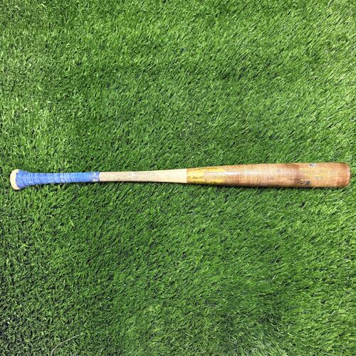Game-Used or Autographed Bats | MLB Auctions