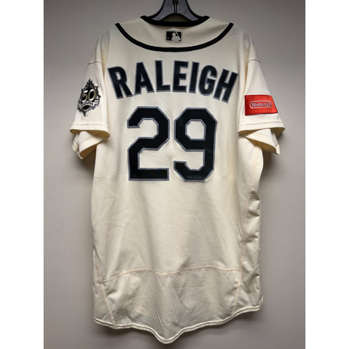 Bases | MLB Auctions