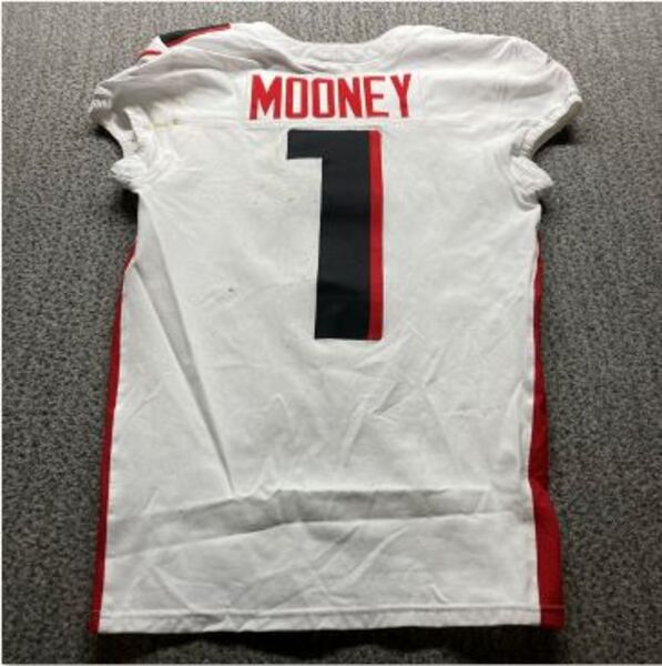 Berlin Game - Falcons Darnell Mooney Game Worn Jersey (11/09/2025) Size ...