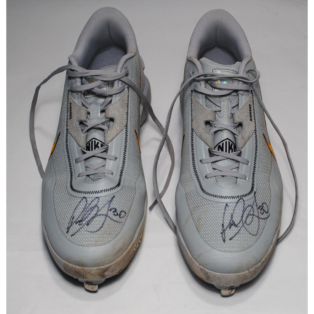 Official MLB Auctions: Authenticated Memorabilia | MLB Auctions