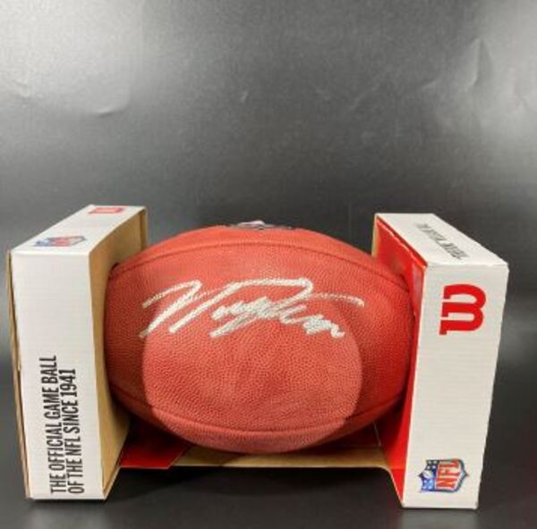 NFL - Titans Will Levis signed authentic football