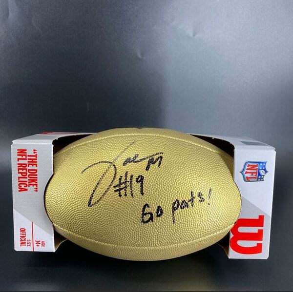 NFL - Patriots Joe Milton Signed Gold Composite Football