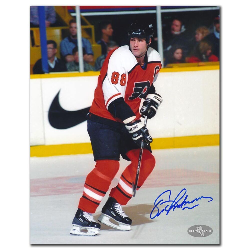 Eric Lindros Autographed Philadelphia Flyers 8x10 Photo - On The Rush