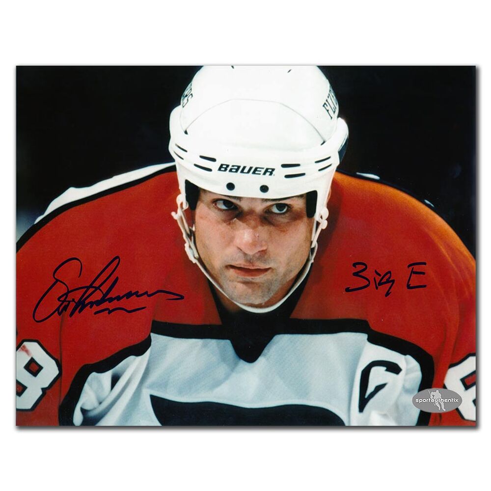 Eric Lindros Autographed Philadelphia Flyers 8x10 Photo - Big E Close-Up