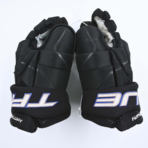 Image of Hathaway, Garnet<br>True Catalyst 9X Gloves (Reverse Retro Colors)<br>Washington Capitals<br>2022-23<br>#21