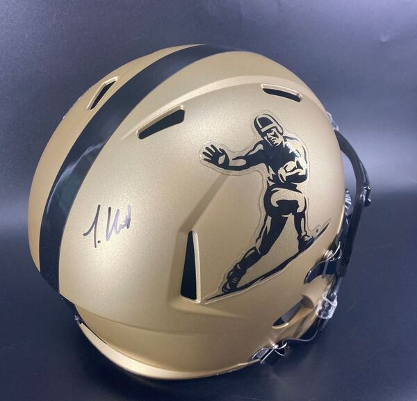 NFL - Colorado Travis Hunter Signed Heisman Replica Speed Helmet