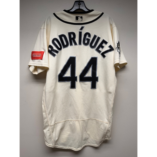 Bases | MLB Auctions