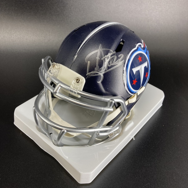 NFL - Titans Derrick Henry Signed Mini Helmet