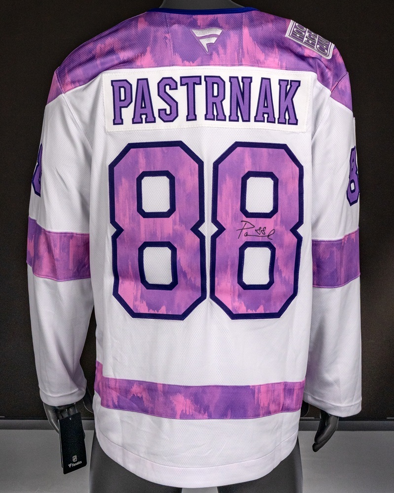 David Pastrnak Autographed Hockey Fights Cancer Jersey - Boston Bruins