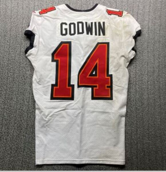 Crucial Catch - Buccaneers Chris Godwin Game Used Jersey (9/29/24) Size 40