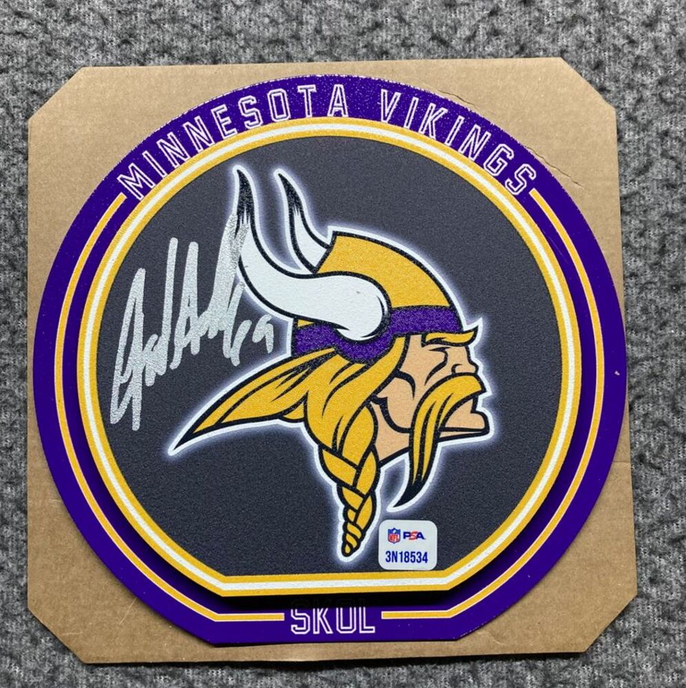 Sneaker – quarter viewrow pages_container mx-auto