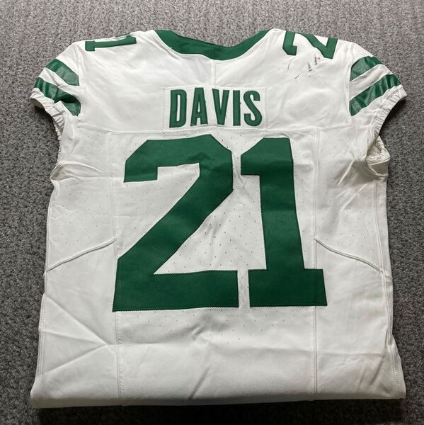 London Games - Jets Ashtyn Davis Game Used Jersey (10/06/24) Size 40 wit...