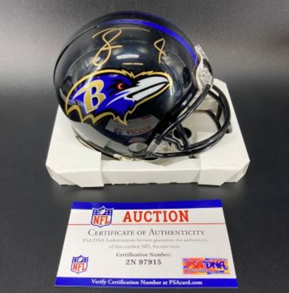 NFL - Ravens Zay Flowers signed mini helmet
