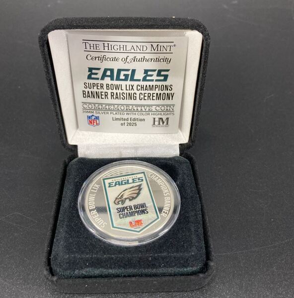 NFL -Eagles Commemorative Banner Raise Coin + SB LIX Confetti from the o...