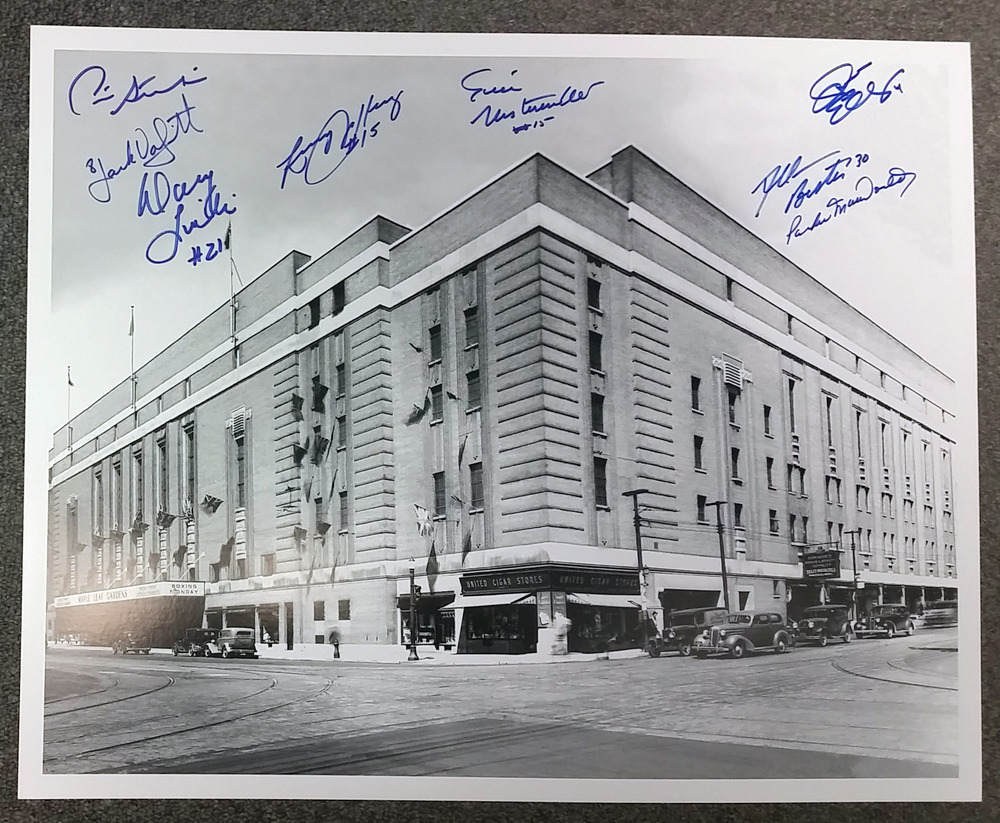 Toronto Maple Leafs Multi-Signed Maple Leaf Gardens 16x20 Photo *8 Signatures* *Stemkowski, Jeffrey, Bester, Lewicki, etc*