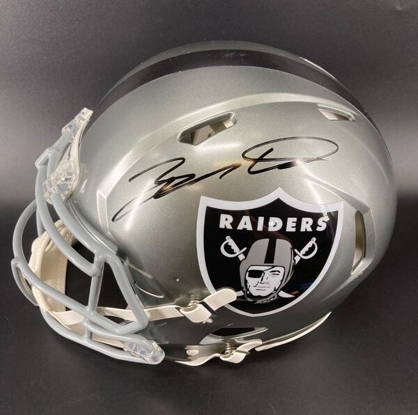 NFL - Raiders Zamir White signed flash helmet