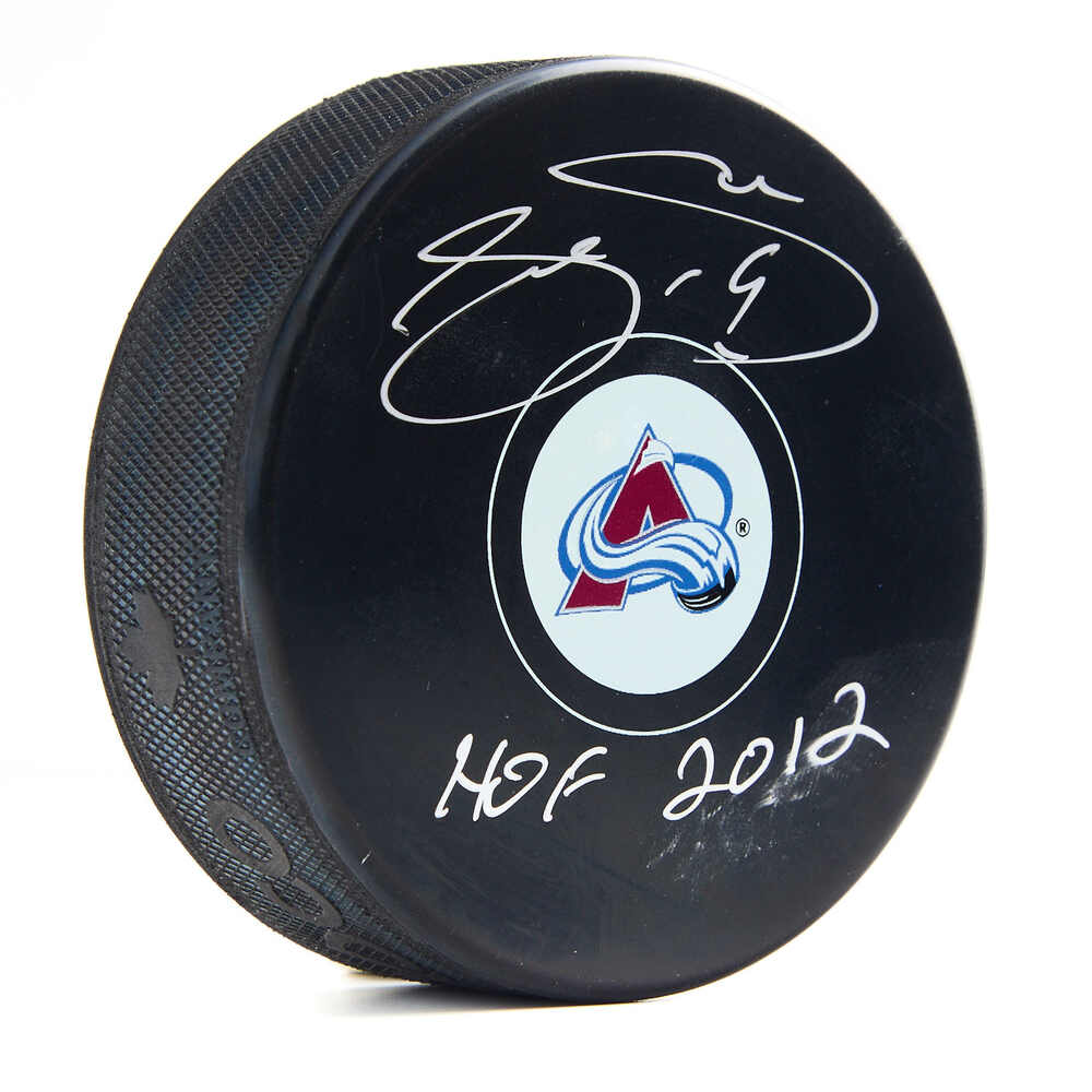 Joe Sakic Autographed Colorado Avalanche Hockey Puck with HOF Note