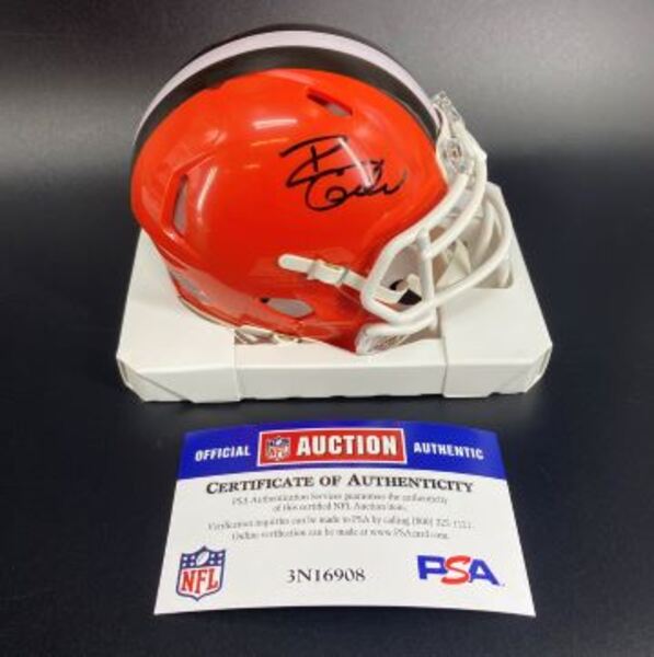 NFL - Browns Dillon Gabriel Signed Mini Helmet