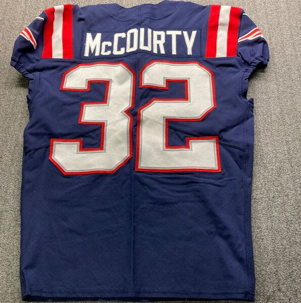 Crucial Catch - Patriots Devin McCourty Game Worn Jersey Size 42 (2020 S...