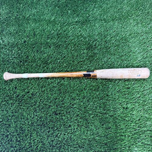 Game-Used or Autographed Bats | MLB Auctions