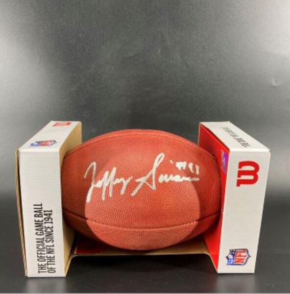 NFL - Titans Jeffrey Simmons Signed Authentic Football