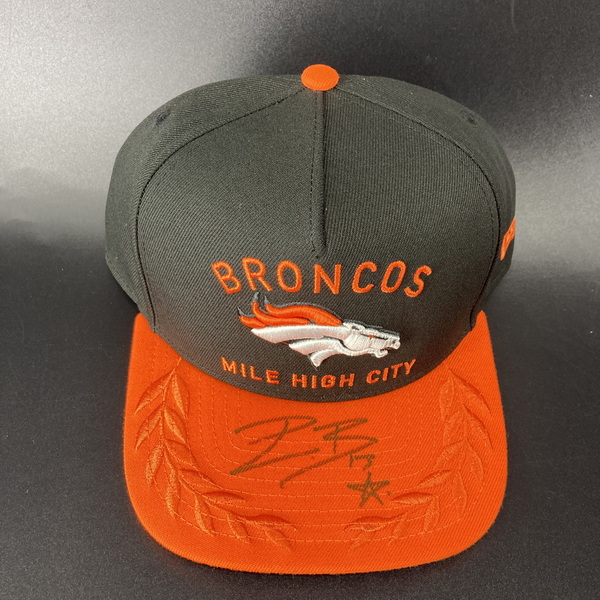 NFL - Broncos Pat Bryant Signed Hat