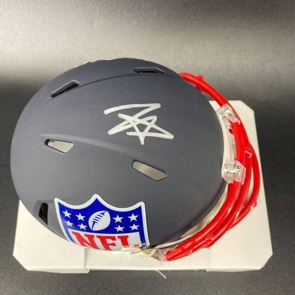 NFL - Titans Tyjae Spears signed shield mini helmet