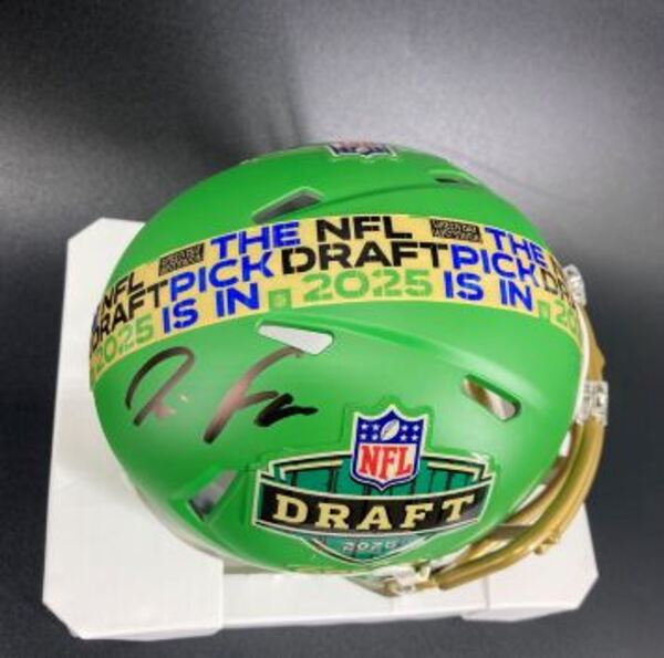 NFL - Vikings Tai Felton Signed NFL Draft Mini Helmet