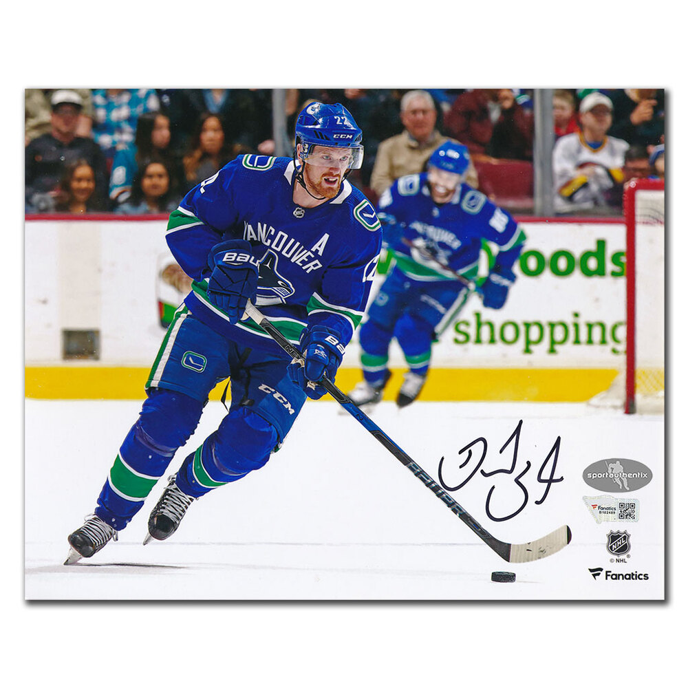 Daniel Sedin Autographed Vancouver Canucks 8x10 Photo