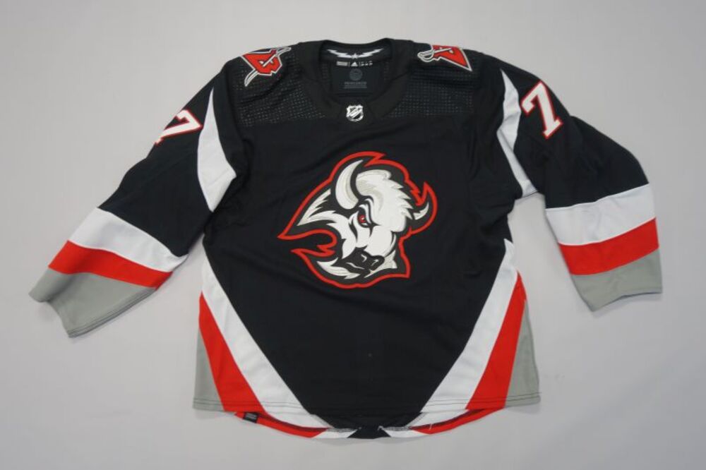 jj-peterka-2022-23-buffalo-sabres-set-2-alternate-jersey-nhl-auctions